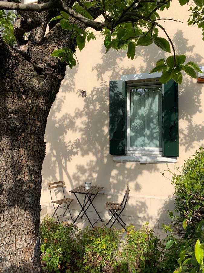 Clara'S Place Apartment Mestre Exterior foto